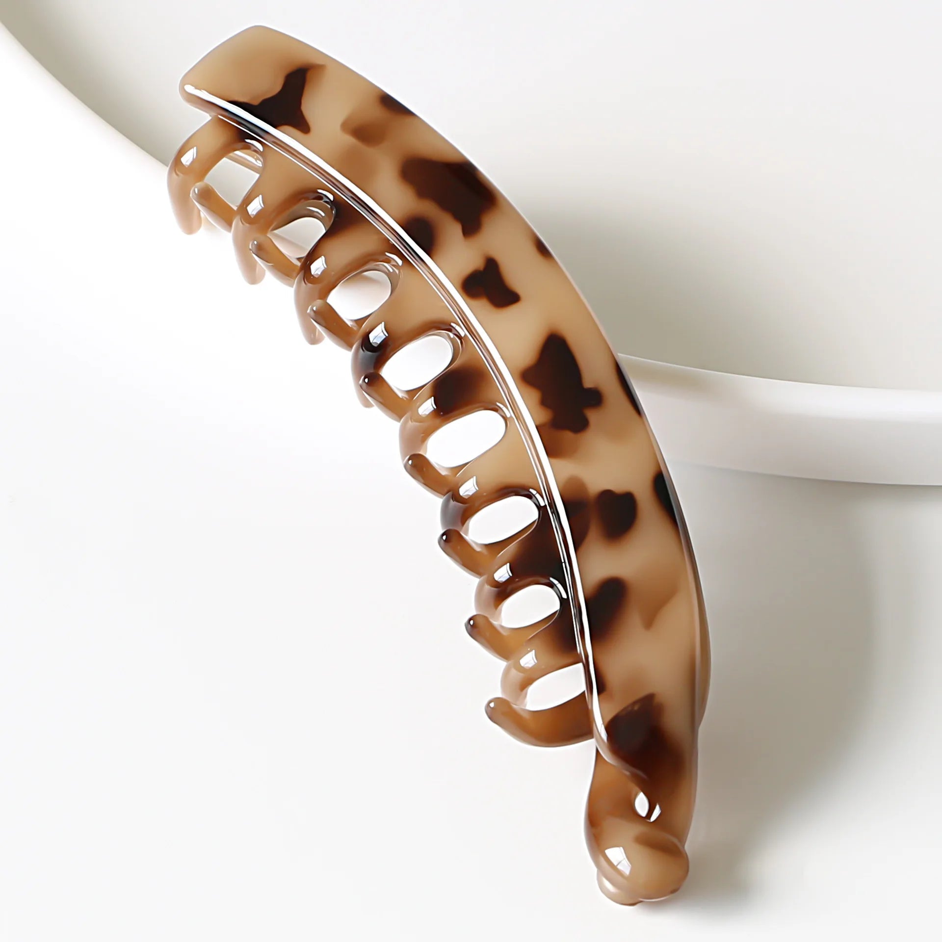 Elevate Your Style with Our 1/2PC Matte Fish Shaped Banana Hair Clip - Perfect Hair Accessories for Women!